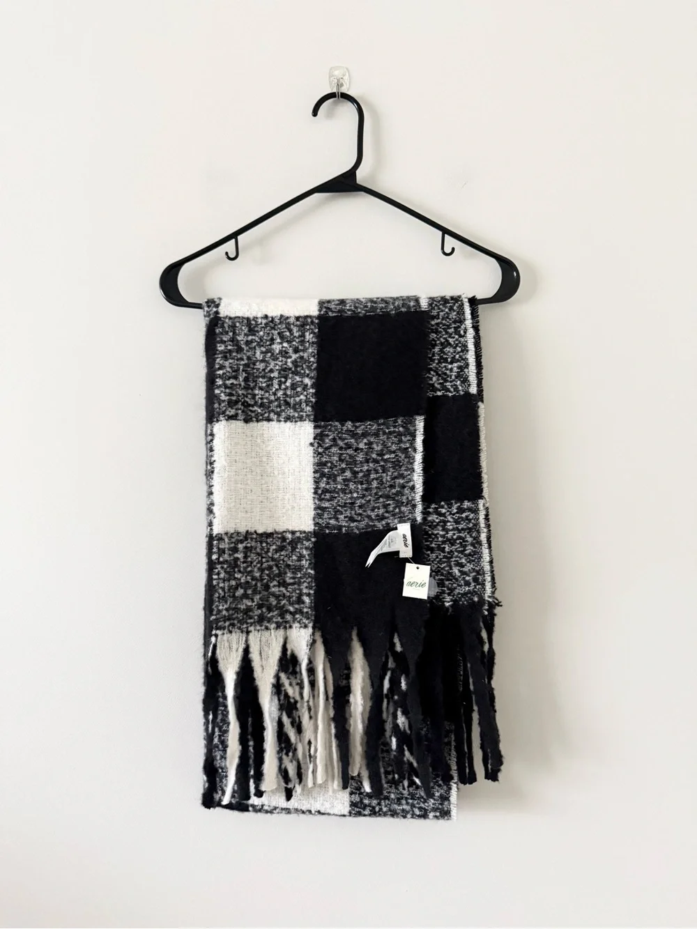 NWT Aerie Fringe Plaid Blanket Scarf in Black & White Check OS